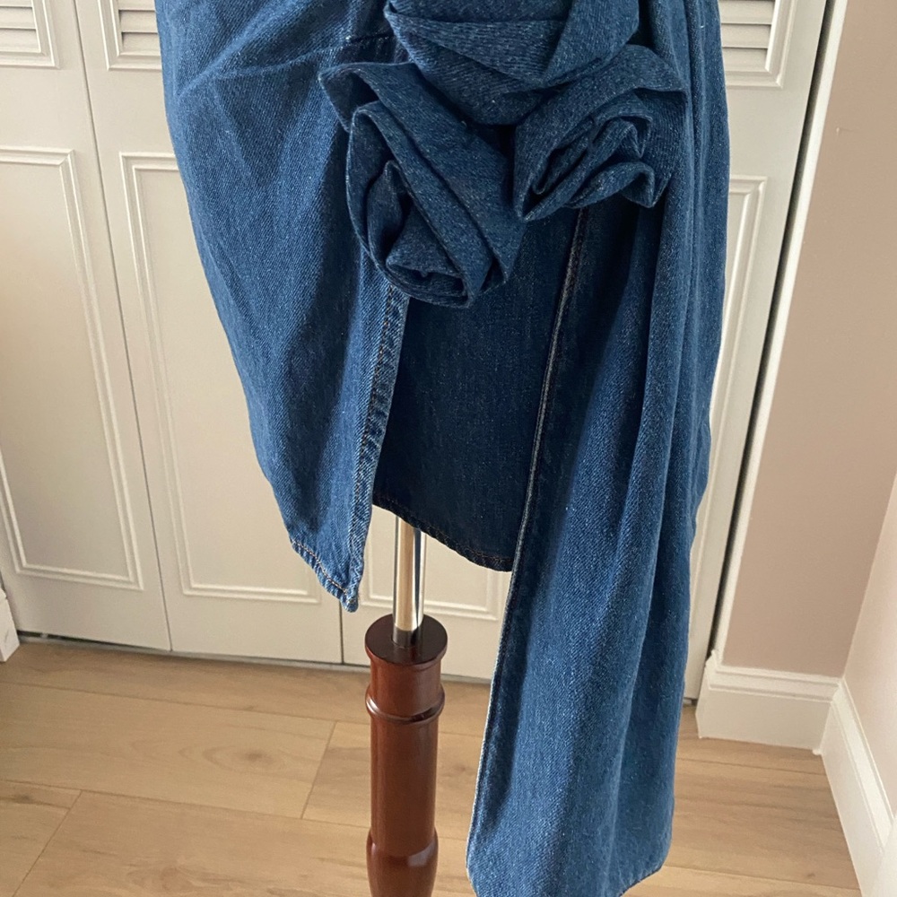 Gianni Bini Denim Rosette Blue Mini Skirt Sz 31 NWT org $129